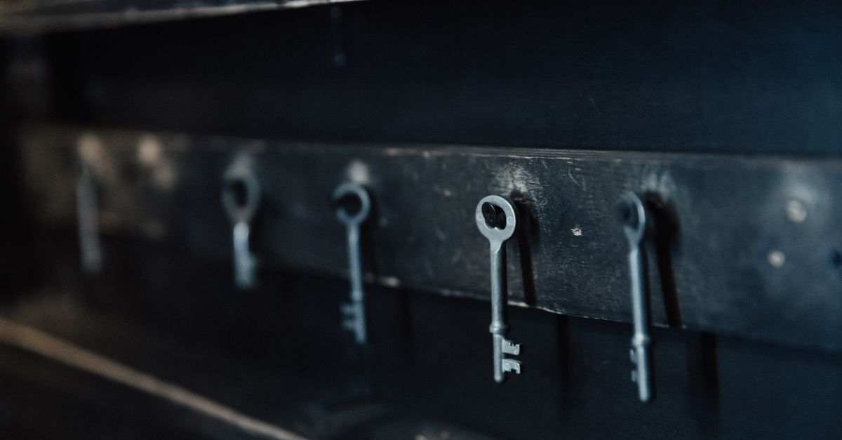 What Determines the Cost of Commercial Key Replacement — Clinton St Locksmith